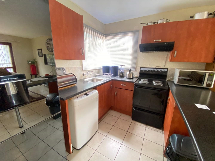 2 Bedroom Property for Sale in Ridgeway Gauteng