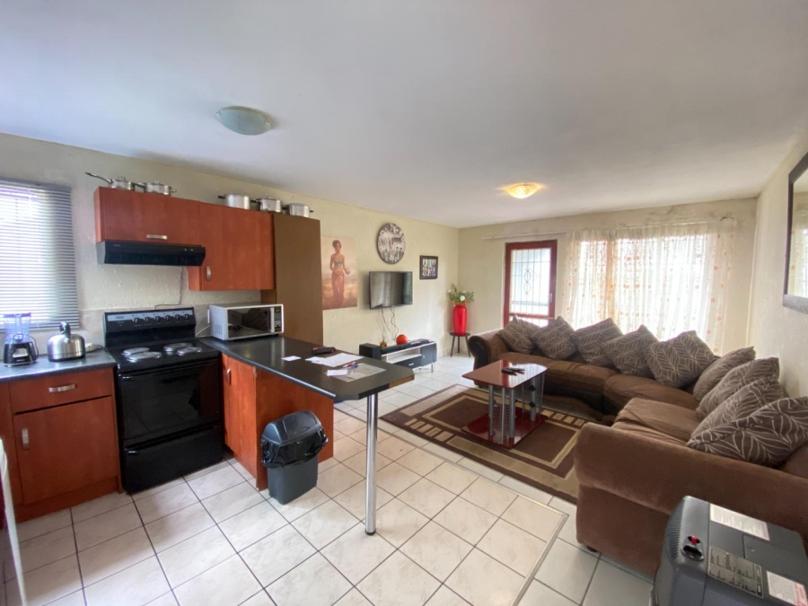 2 Bedroom Property for Sale in Ridgeway Gauteng