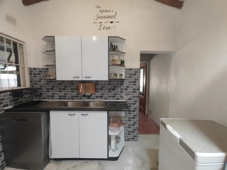 4 Bedroom Property for Sale in Brackendowns Gauteng