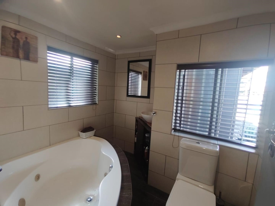 4 Bedroom Property for Sale in Brackendowns Gauteng