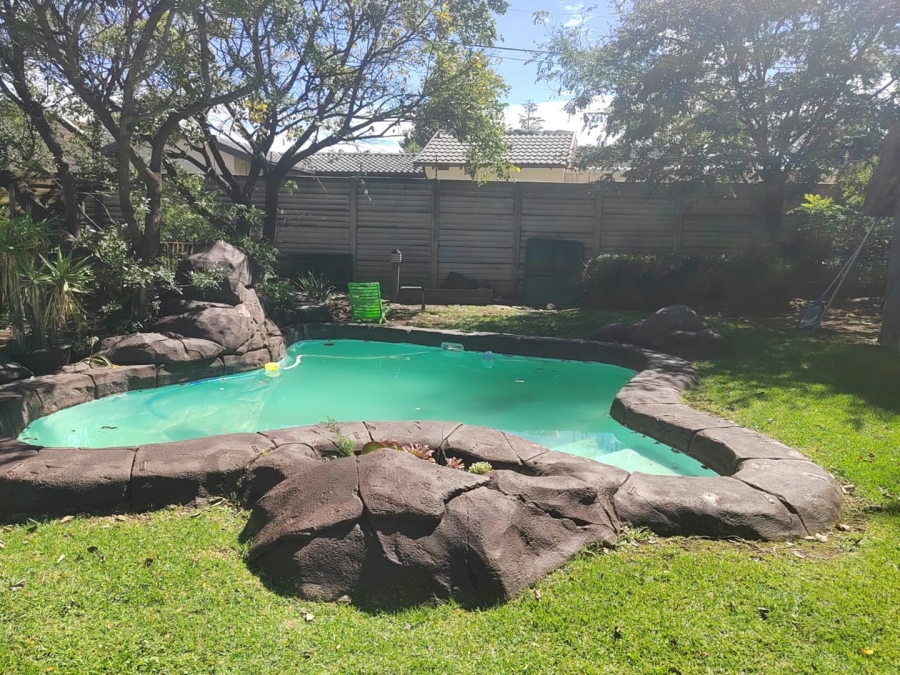 4 Bedroom Property for Sale in Brackendowns Gauteng