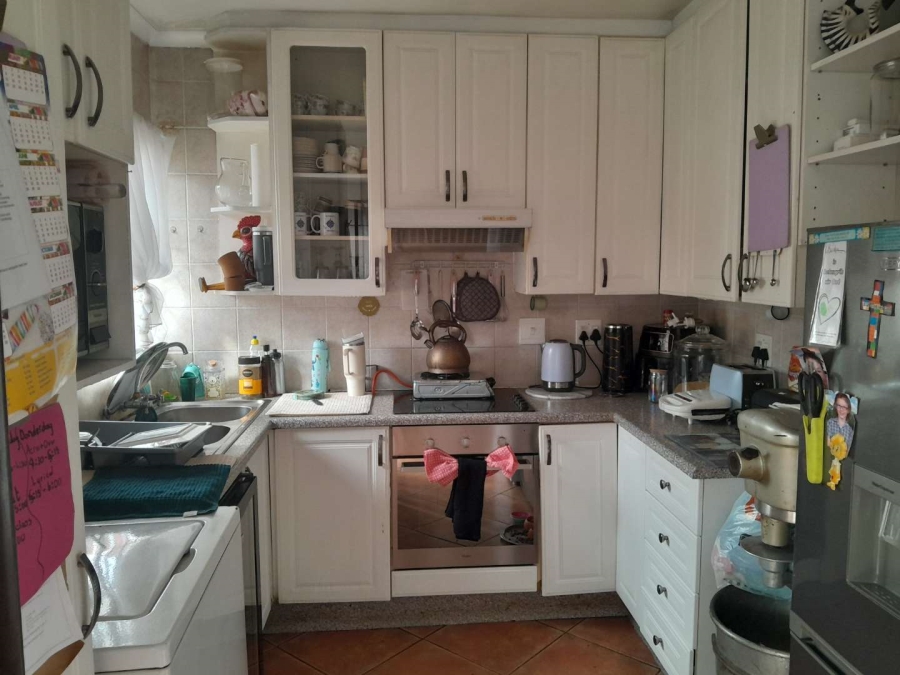 3 Bedroom Property for Sale in South Crest Gauteng