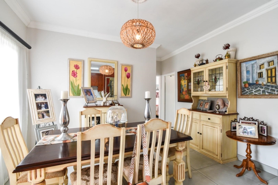 2 Bedroom Property for Sale in Faerie Glen Gauteng