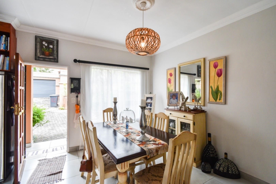 2 Bedroom Property for Sale in Faerie Glen Gauteng