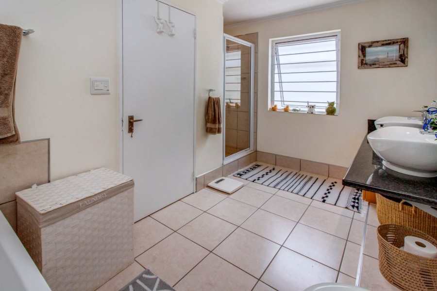 2 Bedroom Property for Sale in Bryanston Gauteng