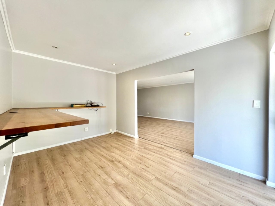 2 Bedroom Property for Sale in Bryanston Gauteng