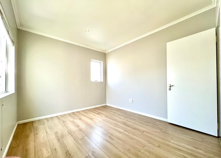 2 Bedroom Property for Sale in Bryanston Gauteng