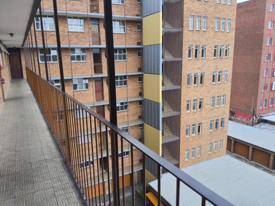 2 Bedroom Property for Sale in Sunnyside Gauteng