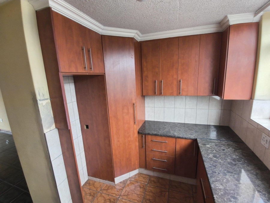 2 Bedroom Property for Sale in Sunnyside Gauteng