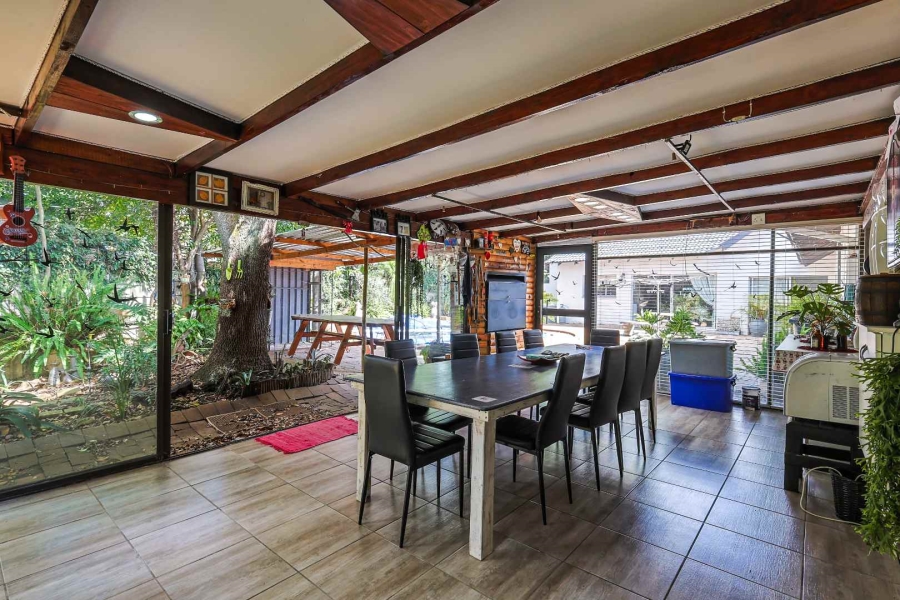 5 Bedroom Property for Sale in Waterkloof Ridge Gauteng