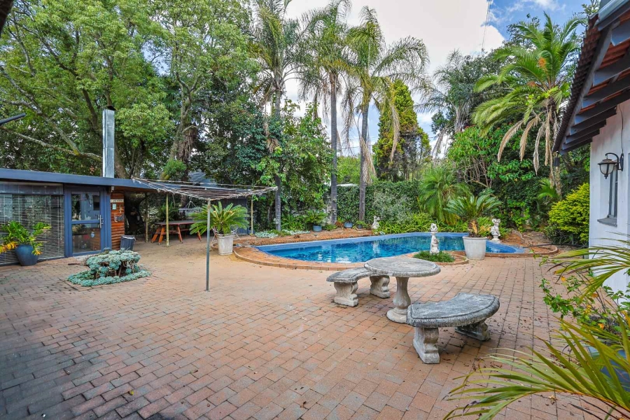 5 Bedroom Property for Sale in Waterkloof Ridge Gauteng