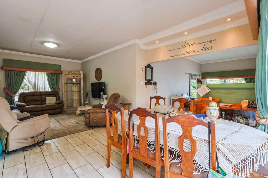 5 Bedroom Property for Sale in Waterkloof Ridge Gauteng