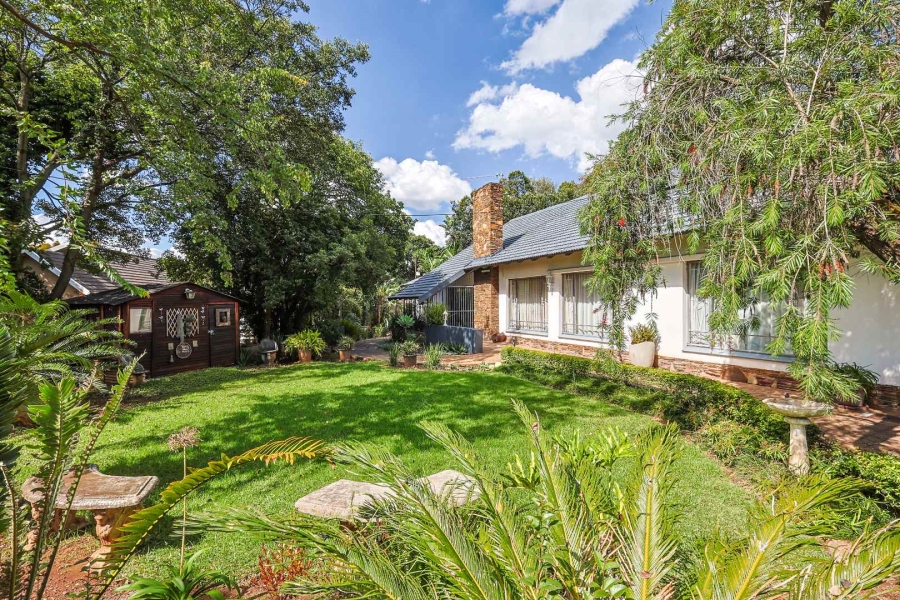 5 Bedroom Property for Sale in Waterkloof Ridge Gauteng