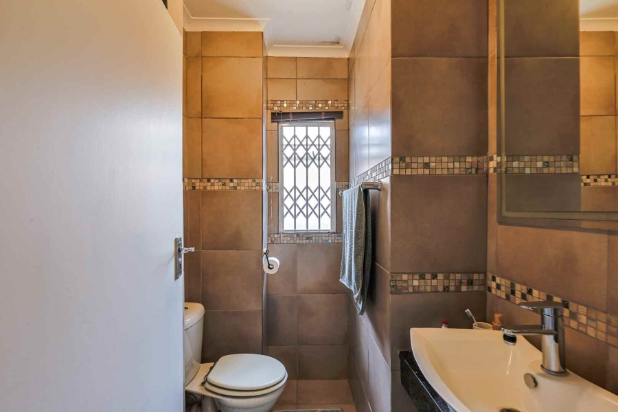 3 Bedroom Property for Sale in Waterkloof Ridge Gauteng