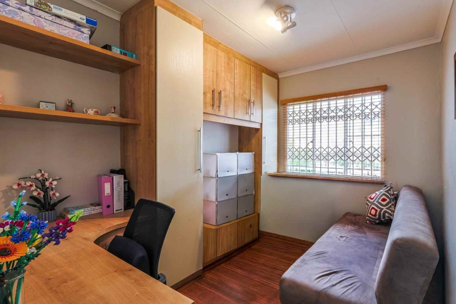 3 Bedroom Property for Sale in Waterkloof Ridge Gauteng