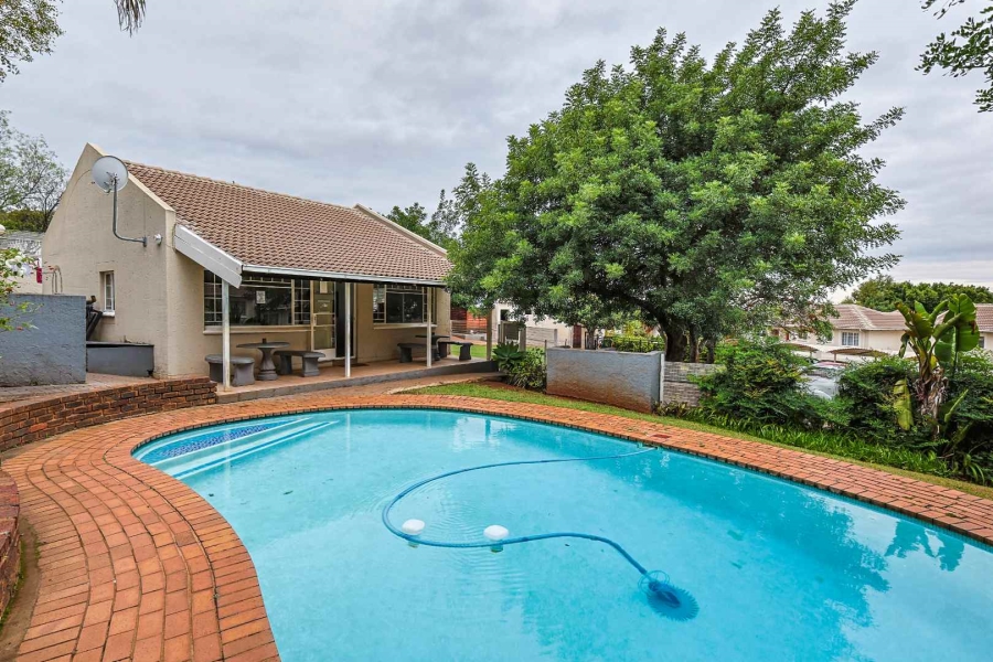3 Bedroom Property for Sale in Waterkloof Ridge Gauteng