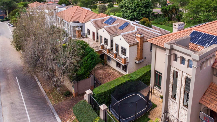 4 Bedroom Property for Sale in Waterkloof Ridge Gauteng