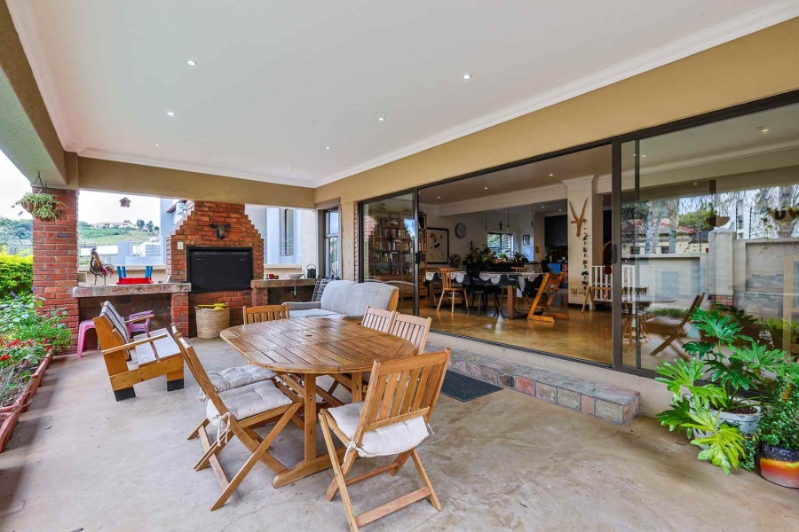 4 Bedroom Property for Sale in Waterkloof Ridge Gauteng