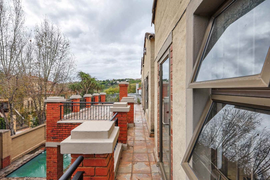4 Bedroom Property for Sale in Waterkloof Ridge Gauteng