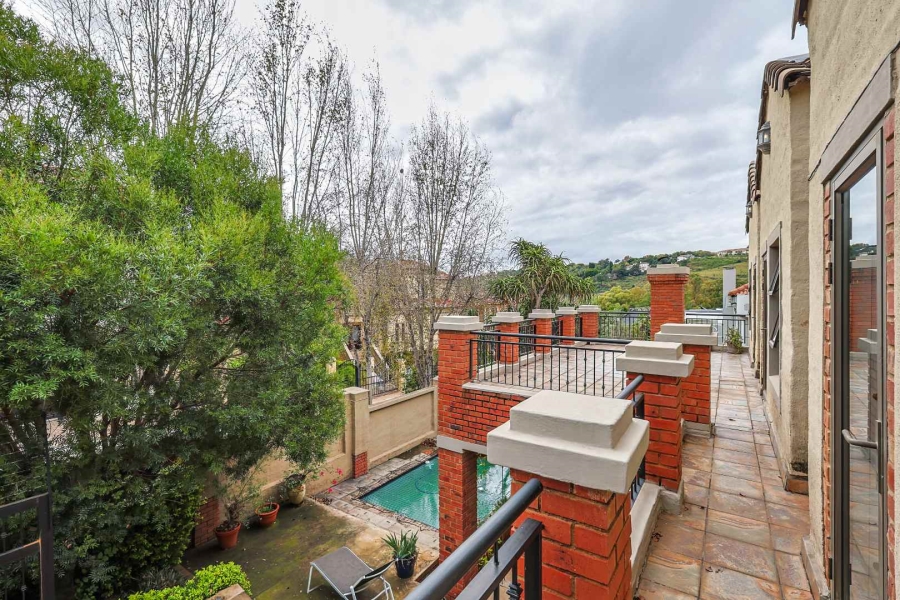 4 Bedroom Property for Sale in Waterkloof Ridge Gauteng