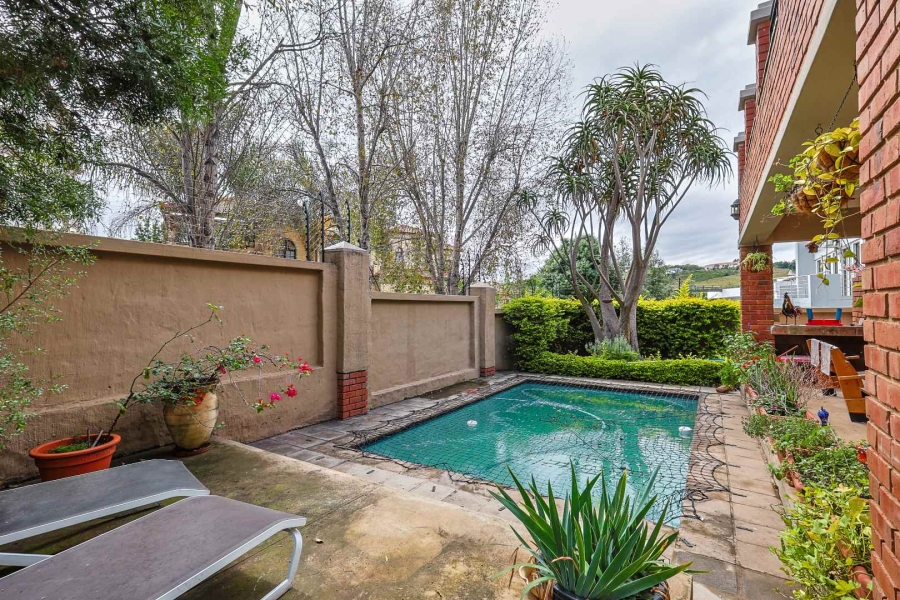 4 Bedroom Property for Sale in Waterkloof Ridge Gauteng