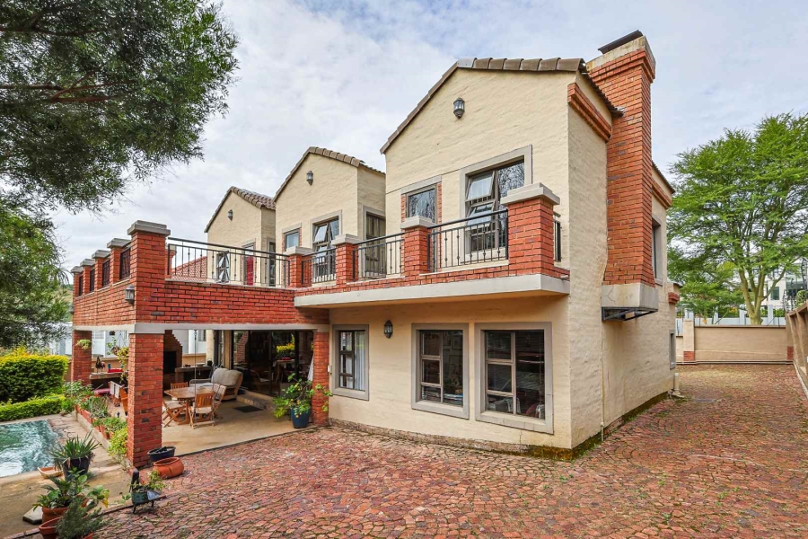 4 Bedroom Property for Sale in Waterkloof Ridge Gauteng