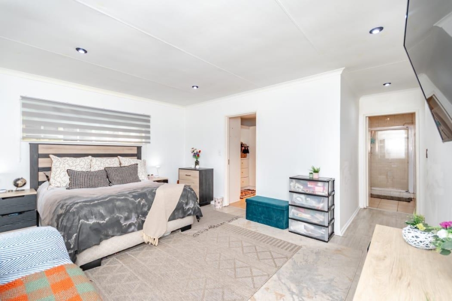 4 Bedroom Property for Sale in Albemarle Gauteng