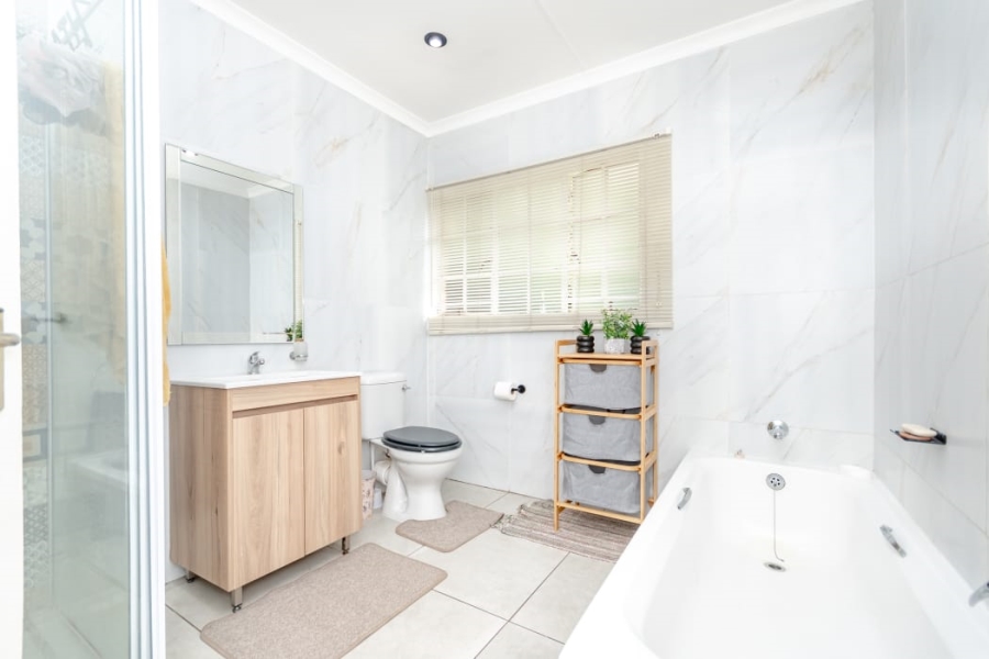 4 Bedroom Property for Sale in Albemarle Gauteng