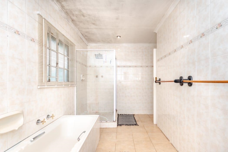 4 Bedroom Property for Sale in Albemarle Gauteng