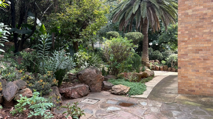 To Let 3 Bedroom Property for Rent in Florida Hills Gauteng