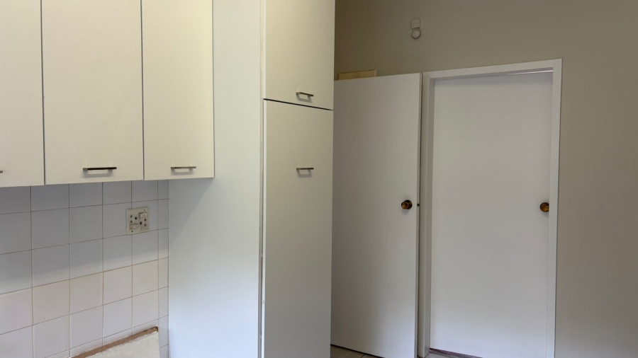 To Let 3 Bedroom Property for Rent in Florida Hills Gauteng