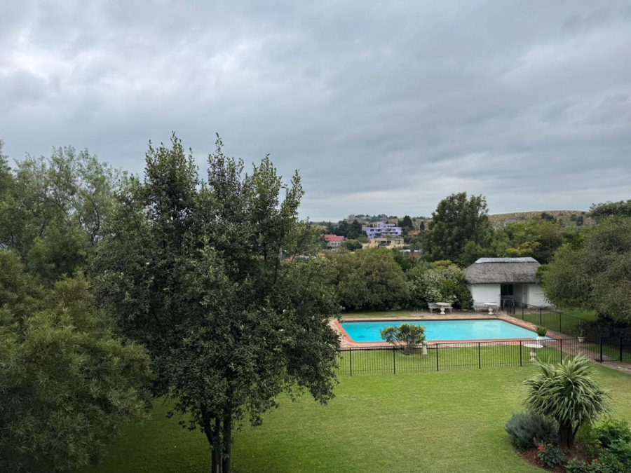 To Let 3 Bedroom Property for Rent in Florida Hills Gauteng