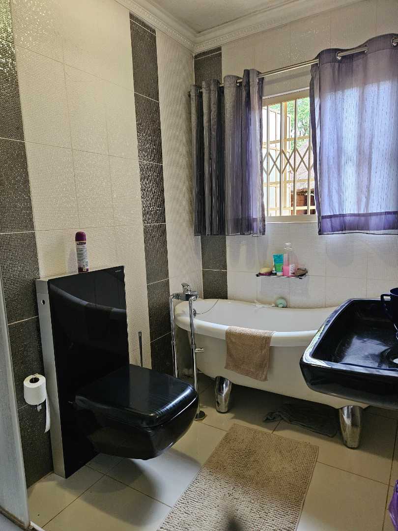 3 Bedroom Property for Sale in Amandasig Gauteng