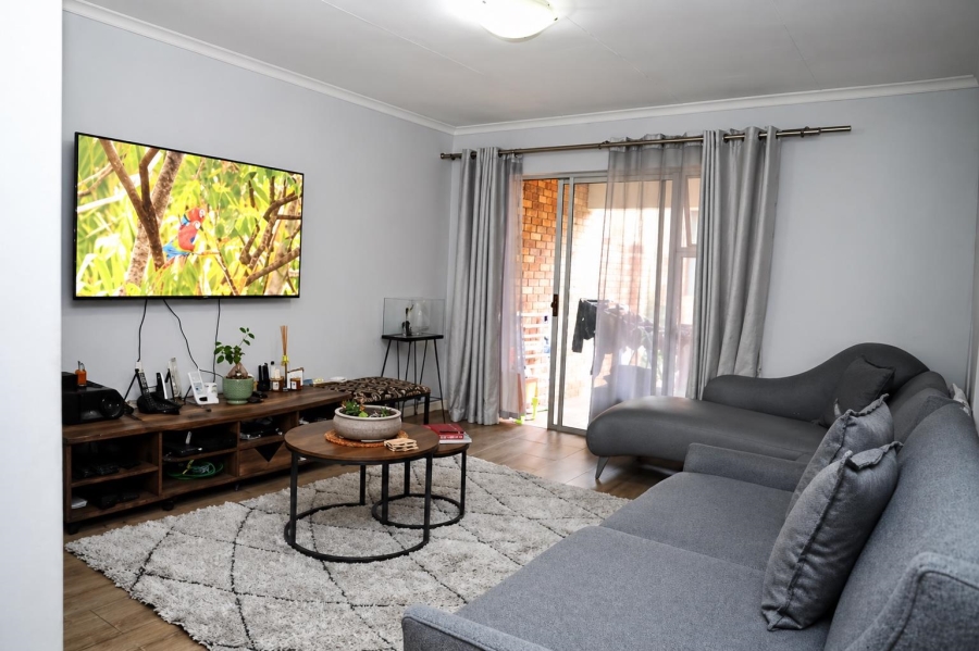 2 Bedroom Property for Sale in Allens Nek Gauteng