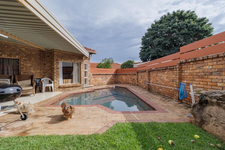4 Bedroom Property for Sale in Moreleta Park Gauteng