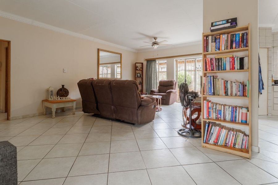 4 Bedroom Property for Sale in Moreleta Park Gauteng