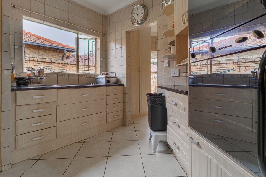 4 Bedroom Property for Sale in Moreleta Park Gauteng