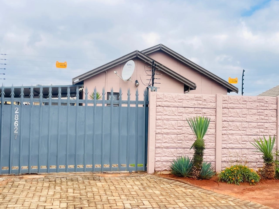 3 Bedroom Property for Sale in Protea Glen Gauteng