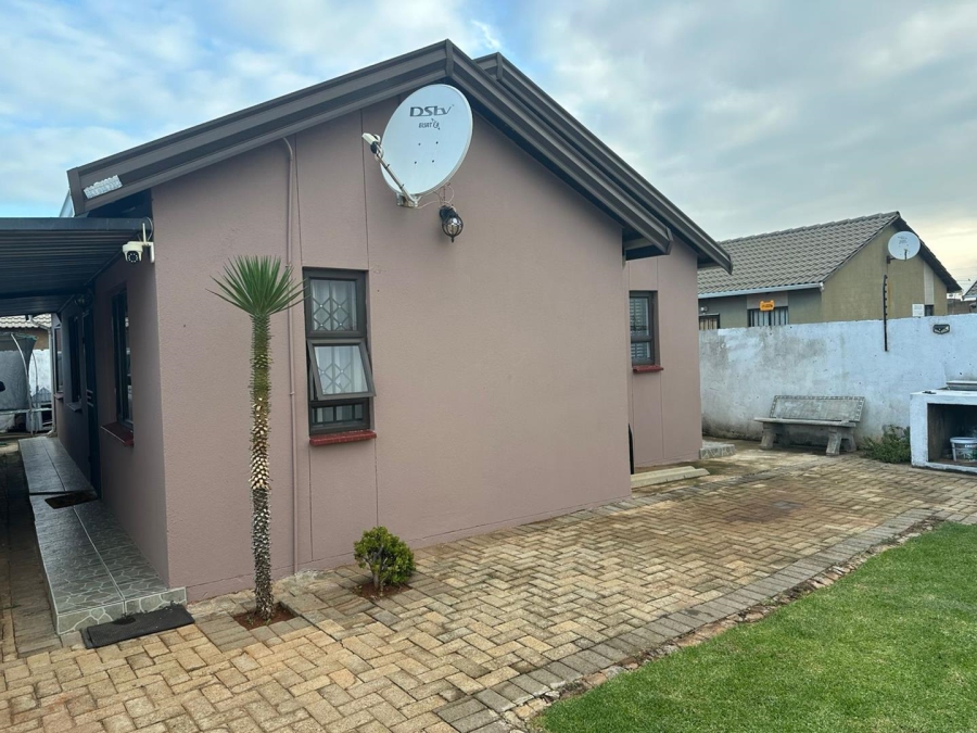 3 Bedroom Property for Sale in Protea Glen Gauteng