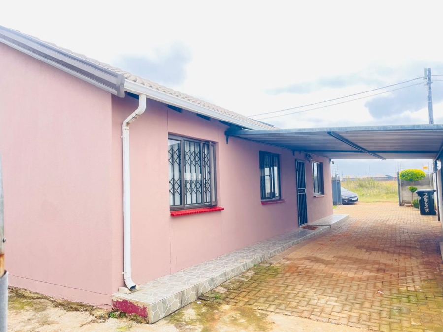 3 Bedroom Property for Sale in Protea Glen Gauteng
