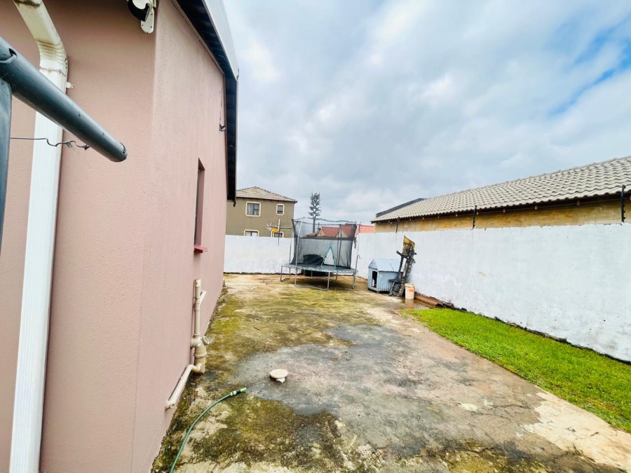 3 Bedroom Property for Sale in Protea Glen Gauteng