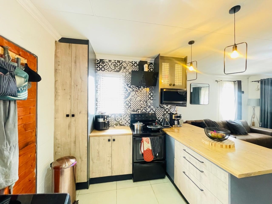 3 Bedroom Property for Sale in Protea Glen Gauteng