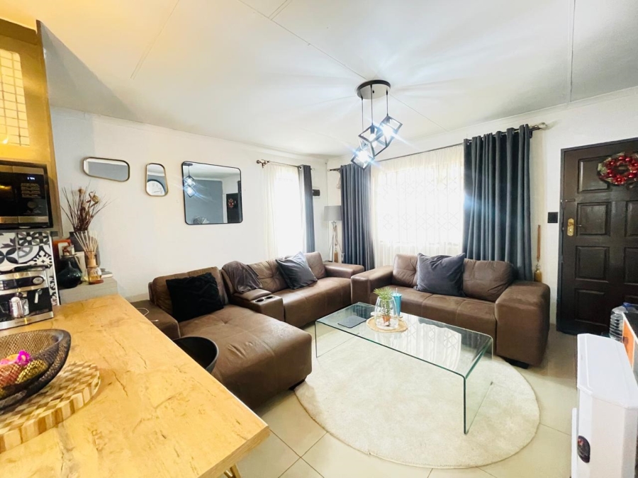 3 Bedroom Property for Sale in Protea Glen Gauteng
