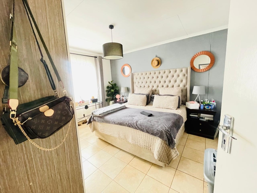 3 Bedroom Property for Sale in Protea Glen Gauteng
