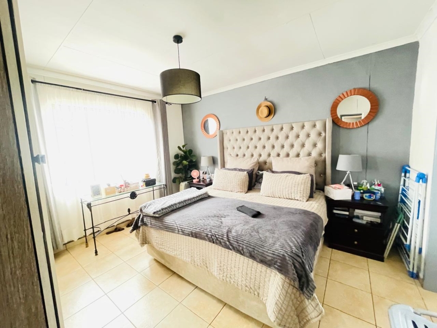 3 Bedroom Property for Sale in Protea Glen Gauteng