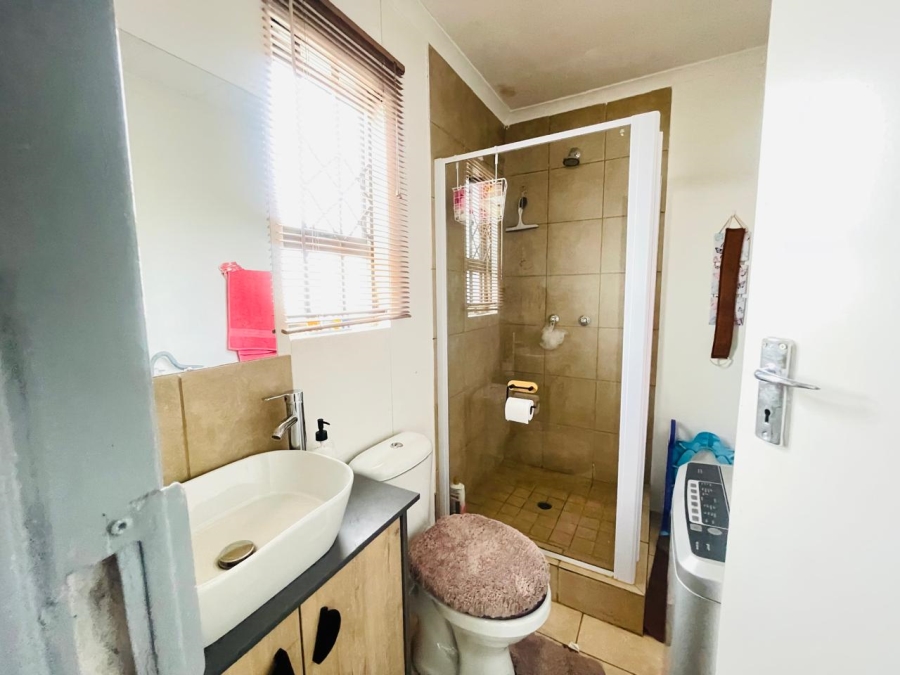 3 Bedroom Property for Sale in Protea Glen Gauteng