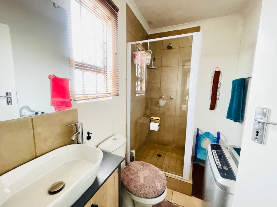 3 Bedroom Property for Sale in Protea Glen Gauteng