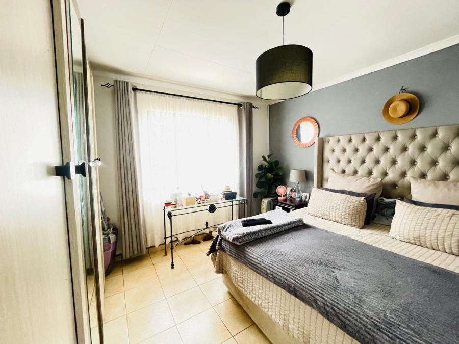 3 Bedroom Property for Sale in Protea Glen Gauteng