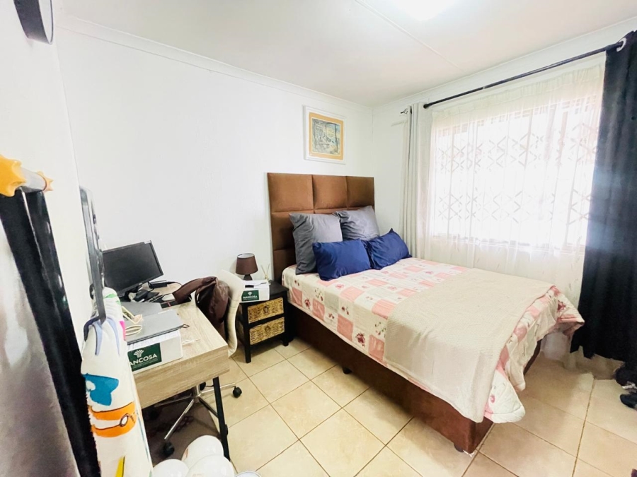 3 Bedroom Property for Sale in Protea Glen Gauteng
