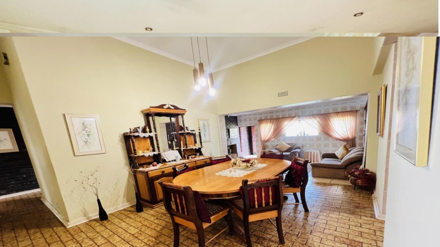 3 Bedroom Property for Sale in Brackendowns Gauteng